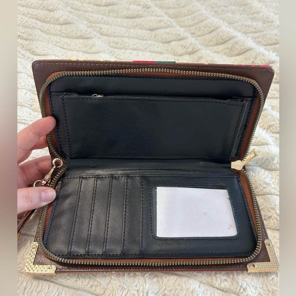 Fashion Wallet - Picture 4 of 9